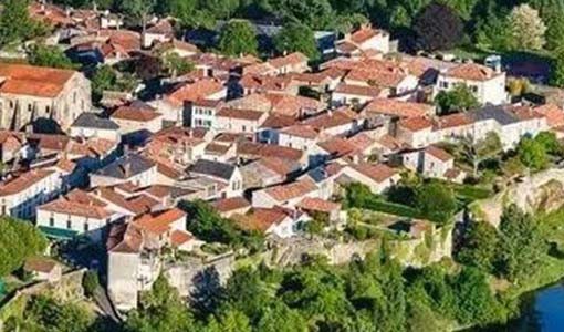 东莞回乡建别墅为什么一定要选专业乡墅公司